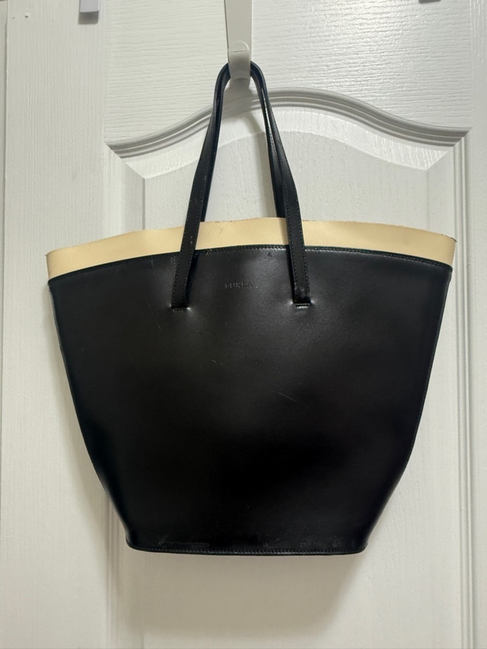 Furla Black and Cream Elegant Leather Tote Bag